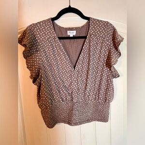True craft brand top, brown with white design